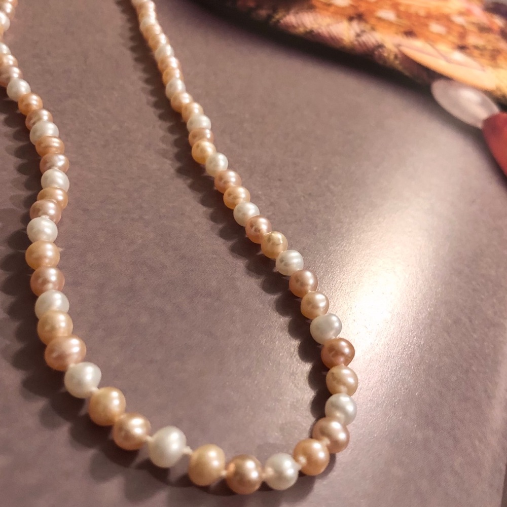 Freshwater Pearl necklace sterling silver